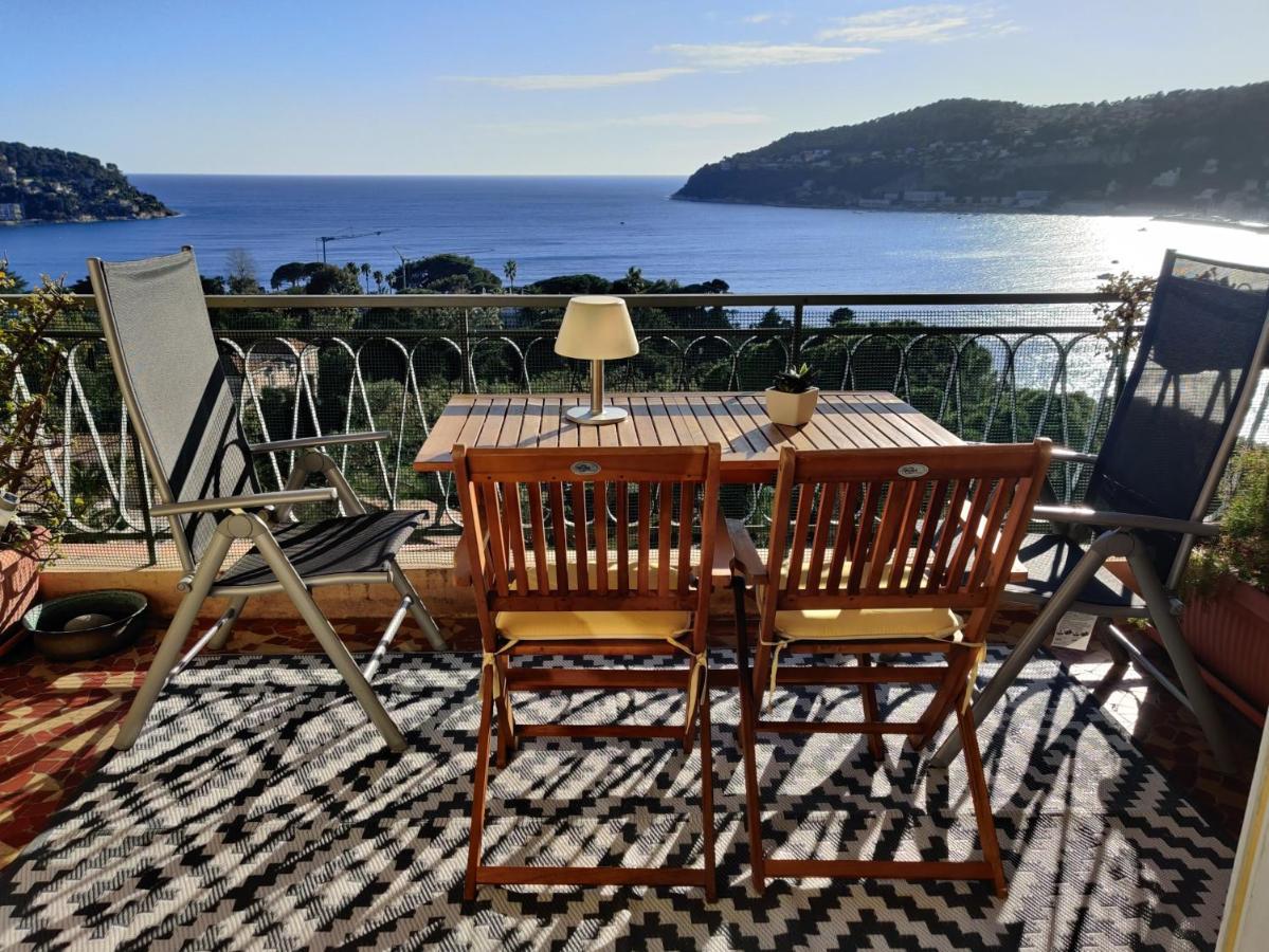 Апартаменты Vintage Flat Overlooking Villefranche Bay Экстерьер фото